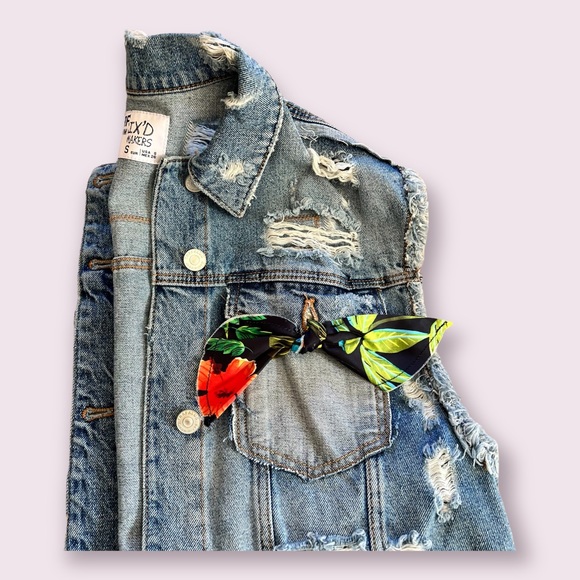 ☀️🍁ZARA TRF Floral Distressed Jean Denim Vest Jacket Size S oversized 2017 SS - Picture 10 of 15
